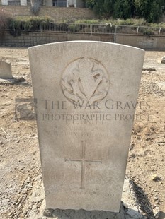BAGHDAD (NORTH GATE) WAR CEMETERY - UNITT, J T